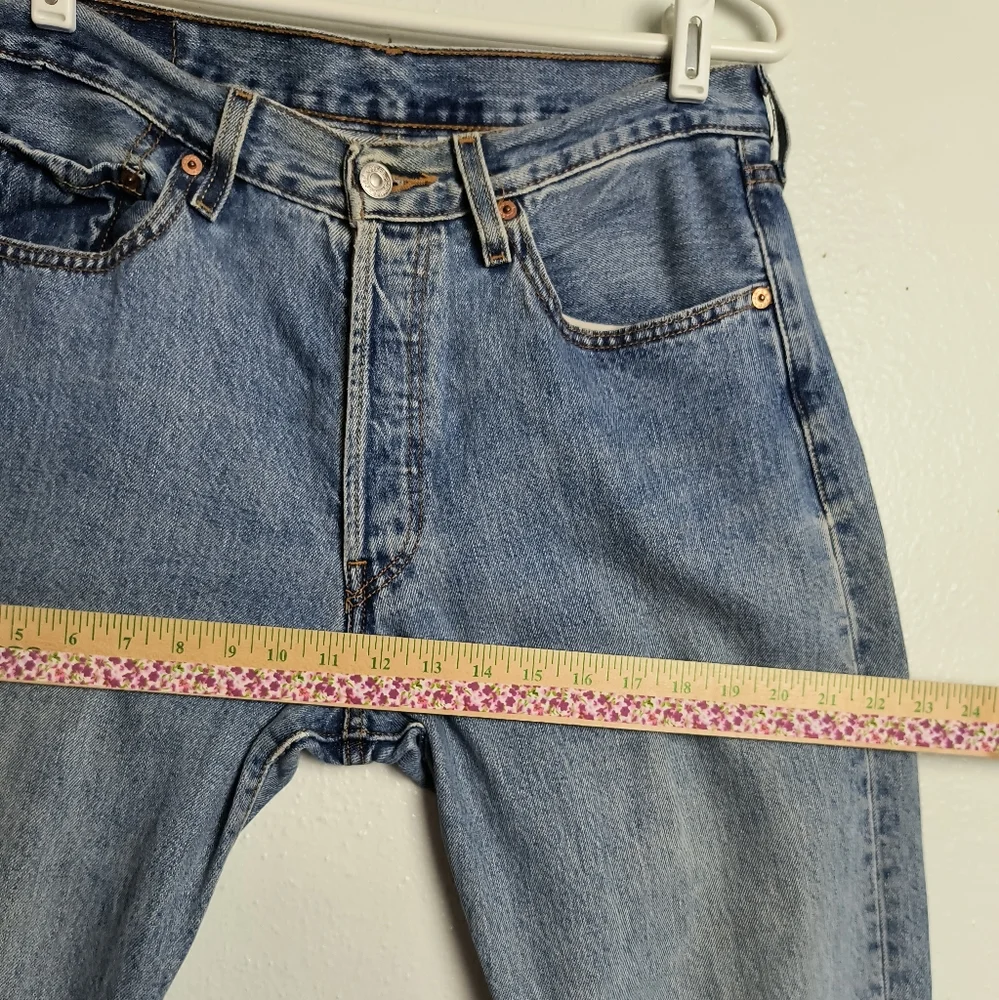 Levi's 501 Straight Leg Denim Pant Men's Size 33X30  Medium Wash Workwear_10